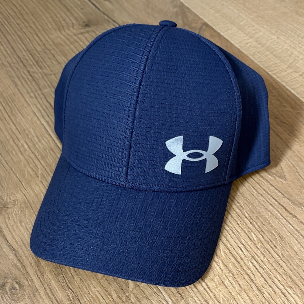 Under Armour Dark Blue Sports Cap NWT
